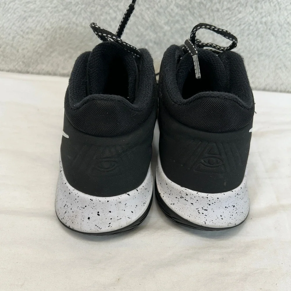 Nike Kyrie Flytrap 2 Black White Speckled Basketball Shoes AQ3412-001 4.5Y